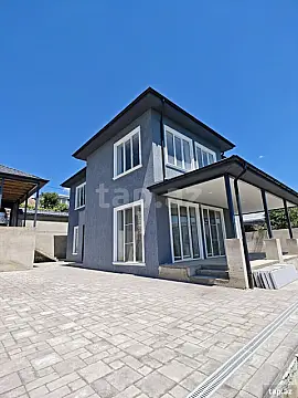 Satılır 8 otaqlı həyət evi 250 m² — Qusar 8 otaq 250.00 m²