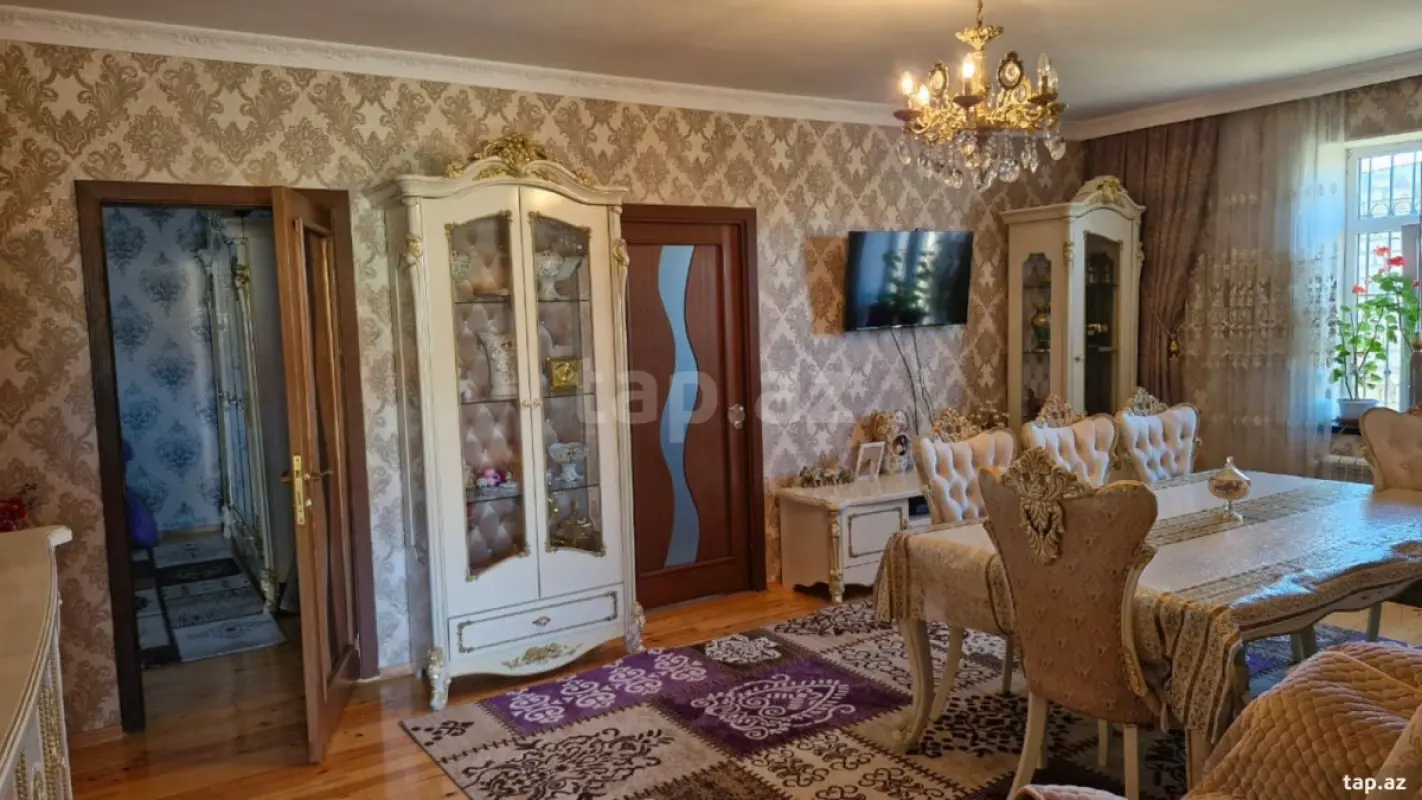 Satılır 4 otaqlı həyət evi 135 m²