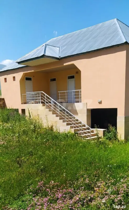 Satılır 4 otaqlı həyət evi 90 m²