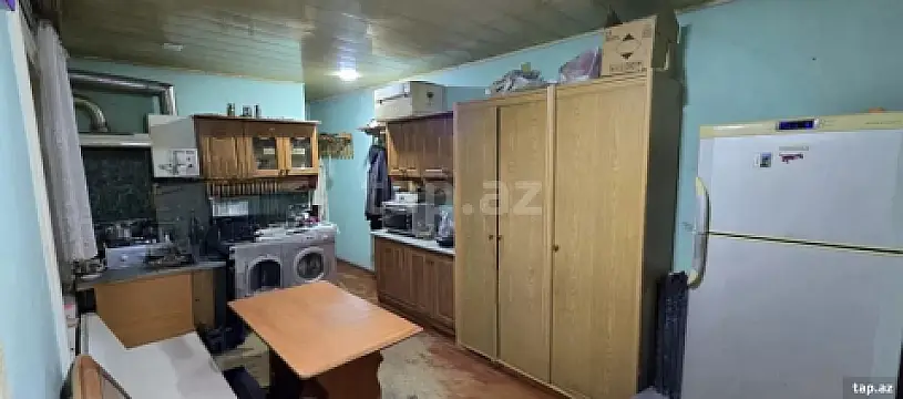 Satılır 8 otaqlı həyət evi 250 m² — Bakı, M.Ə.Rəsulzadə qəs. 8 otaq 250.00 m²