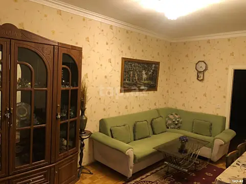 Satılır 3 otaqlı mənzil 70 m² — Bakı, Memar Əcəmi yanı 3 otaq 70.00 m²
