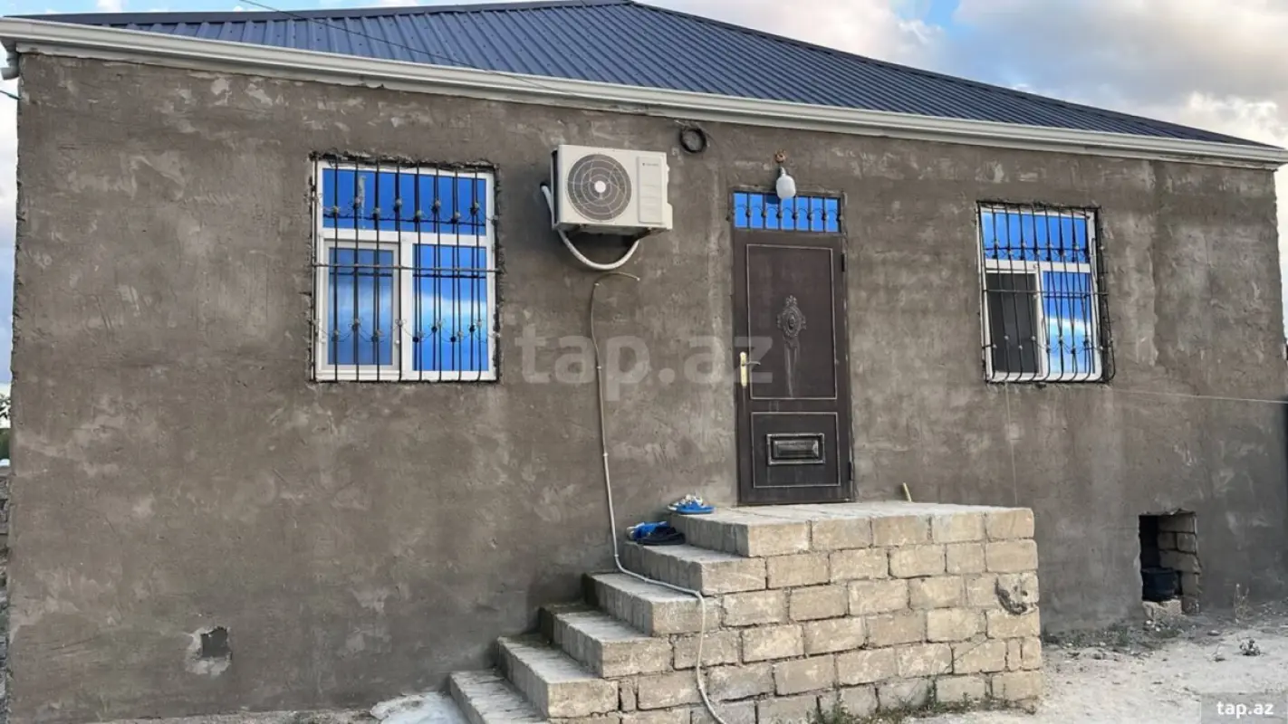 Satılır 4 otaqlı həyət evi 110 m²