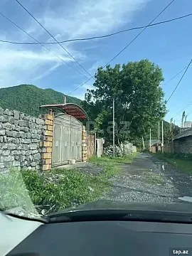 Kirayə verilir 3 otaqlı həyət evi 100 m² — Qax 3 otaq 100.00 m²