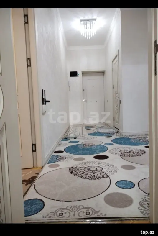 Satılır 3 otaqlı yeni tikili 100 m²