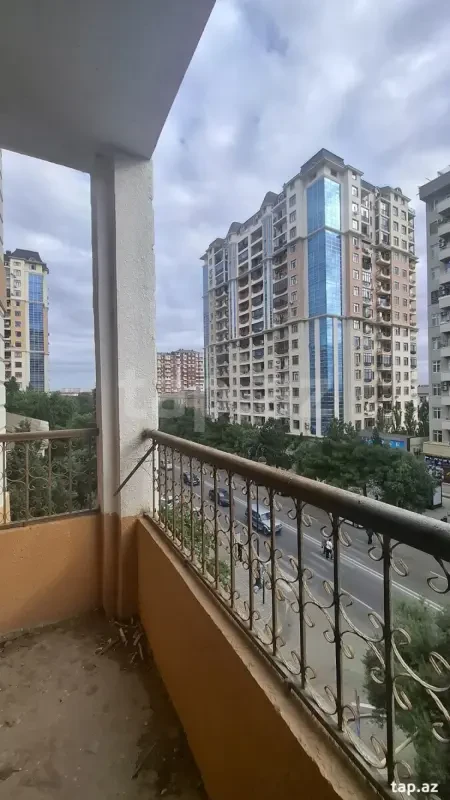 Satılır 2 otaqlı yeni tikili 99 m²