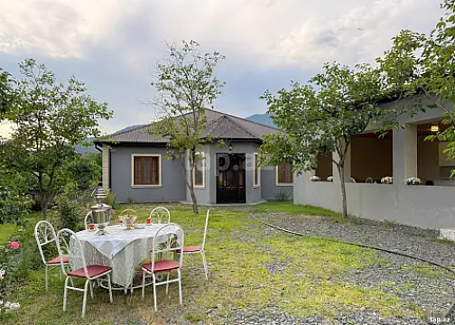 Kirayə verilir 4 otaqlı həyət evi 150 m² — Zaqatala 4 otaq 150.00 m²