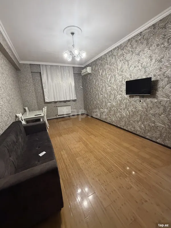 Kirayə verilir 3 otaqlı yeni tikili 85 m²