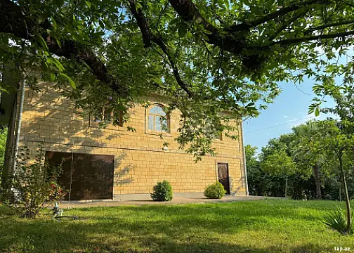 Kirayə verilir 5 otaqlı həyət evi 200 m² — Zaqatala 5 otaq 200.00 m²