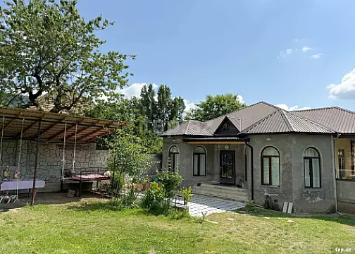 Kirayə verilir 4 otaqlı həyət evi 150 m² — Zaqatala 4 otaq 150.00 m²