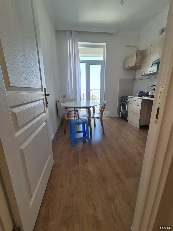 Satılır 3 otaqlı yeni tikili 77 m²
