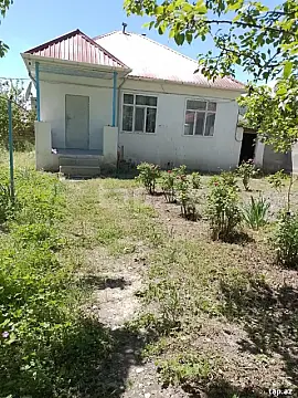 Satılır 3 otaqlı həyət evi 400 m² — Qəbələ 3 otaq 400.00 m²