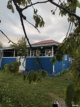 Kirayə verilir 2 otaqlı həyət evi 75 m² — Qəbələ 2 otaq 75.00 m²