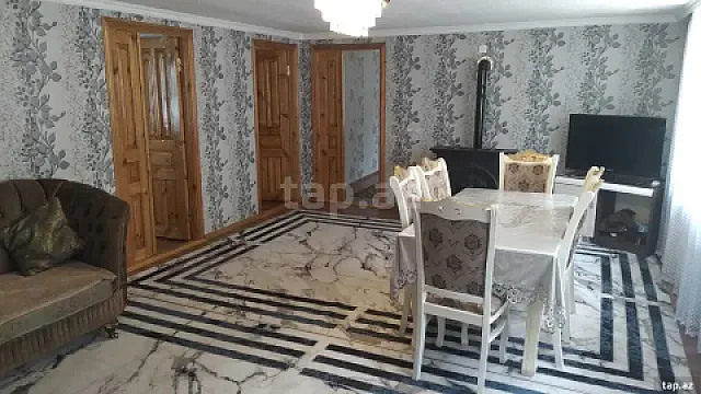 Kirayə verilir 3 otaqlı həyət evi 100 m² — Quba 3 otaq 100.00 m²