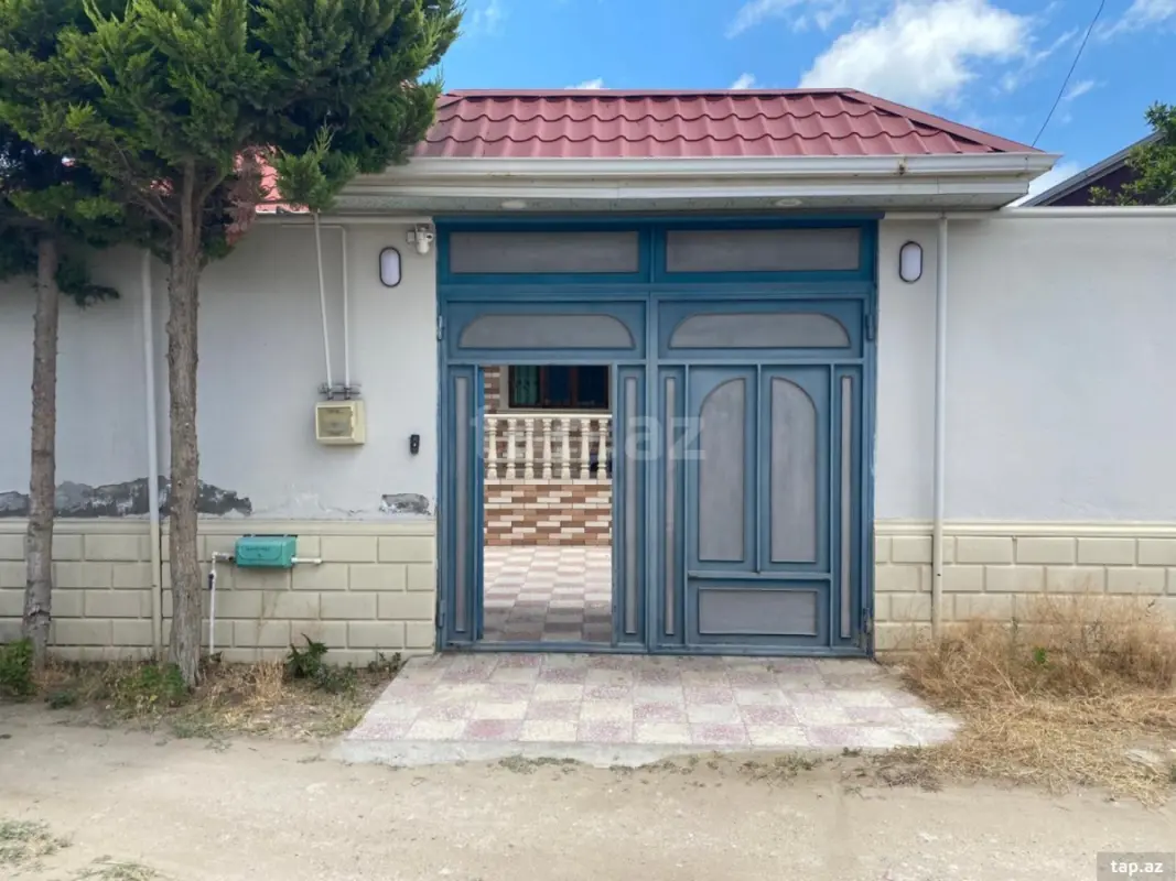 Satılır 6 otaqlı həyət evi 220 m²