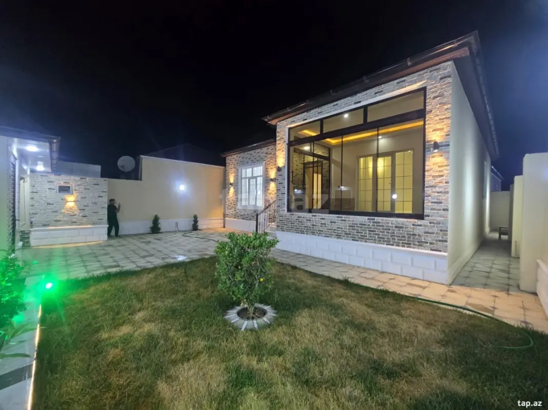 Satılır 4 otaqlı həyət evi 200 m²
