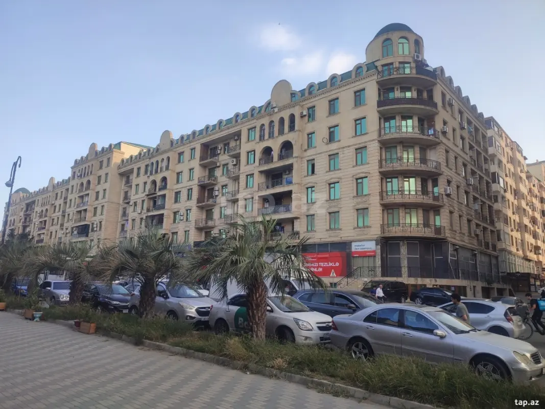 Kirayə verilir 2 otaqlı yeni tikili 70 m²