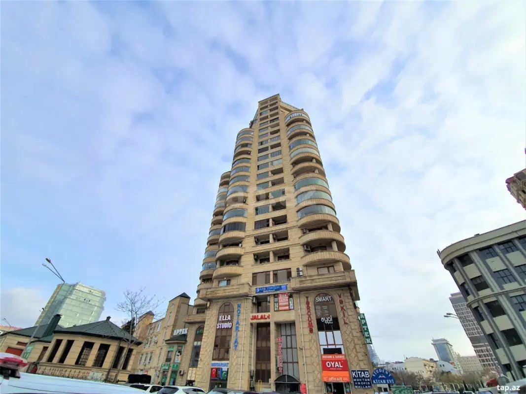 Kirayə verilir 2 otaqlı yeni tikili 60 m²