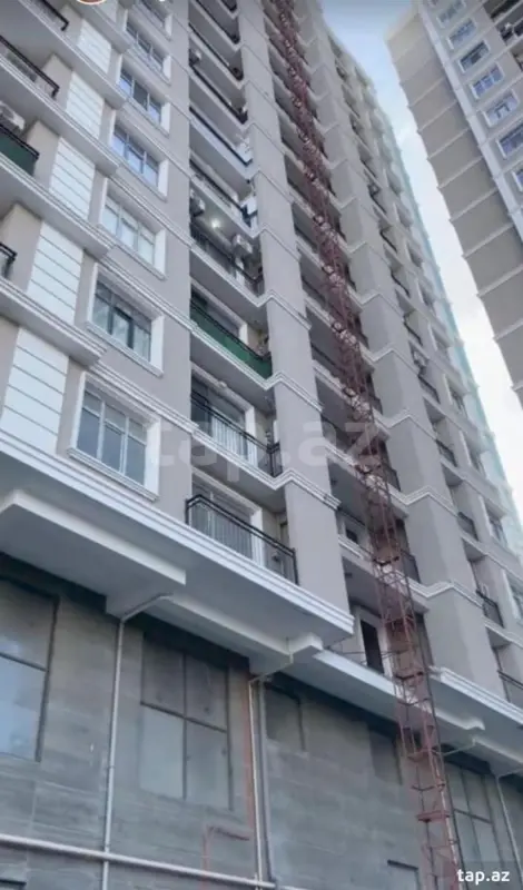 Satılır 4 otaqlı yeni tikili 181 m²