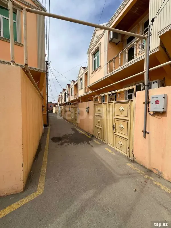 Satılır 4 otaqlı həyət evi 90 m²