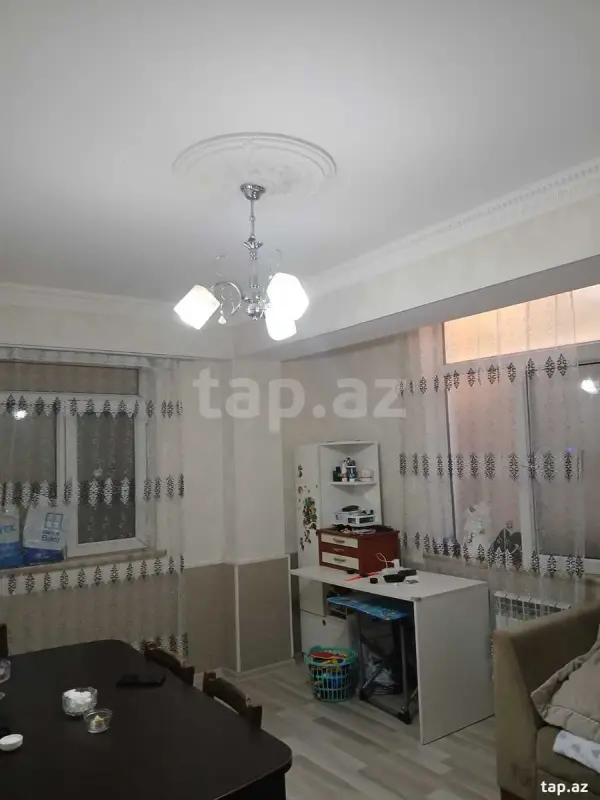 Satılır 2 otaqlı yeni tikili 60 m²