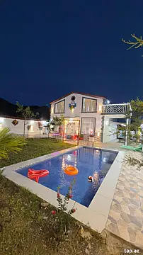 Kirayə verilir 7 otaqlı həyət evi 220 m² — Qəbələ 7 otaq 220.00 m²