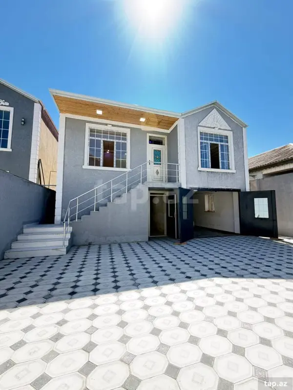 Satılır 4 otaqlı həyət evi 160 m²
