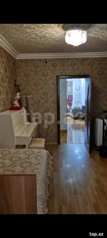Satılır 4 otaqlı mənzil 100 m²