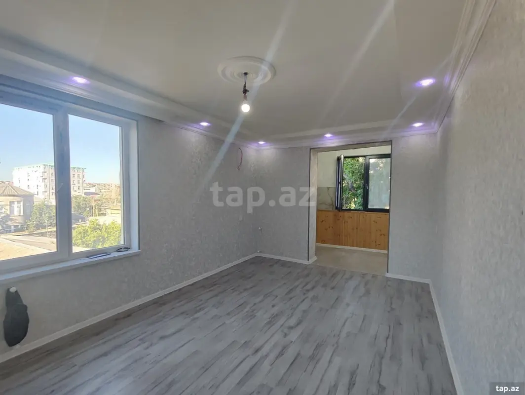 Satılır 2 otaqlı mənzil 35 m²