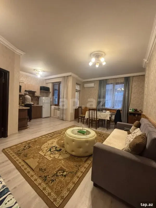 Kirayə verilir 3 otaqlı yeni tikili 67 m²