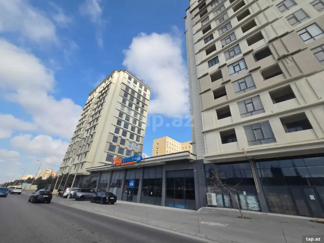 Satılır 3 otaqlı yeni tikili 80.5 m²