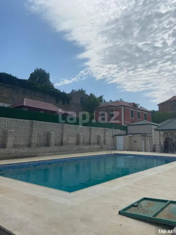 Kirayə verilir 5 otaqlı həyət evi 500 m²