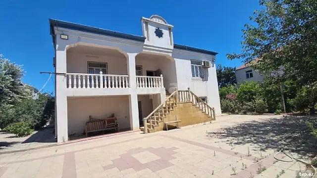 Kirayə verilir 3 otaqlı həyət evi 200 m² — Bakı, Mehdiabad 3 otaq 200.00 m²