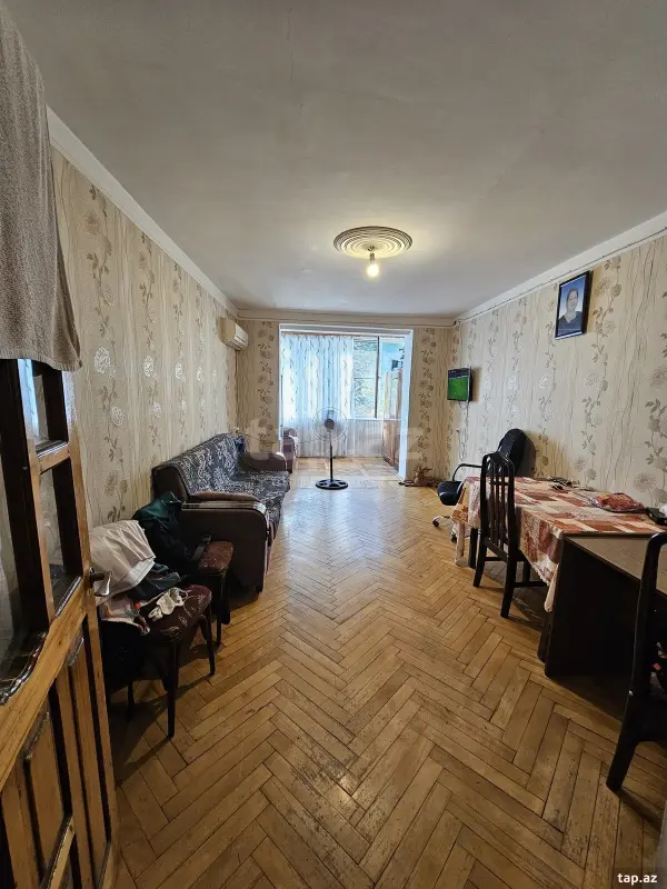 Satılır 2 otaqlı mənzil 70 m²