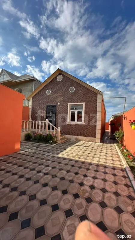 Satılır 3 otaqlı həyət evi 100 m²