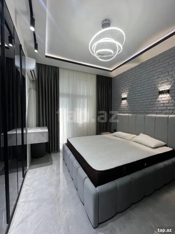 Kirayə verilir 2 otaqlı yeni tikili 70 m²