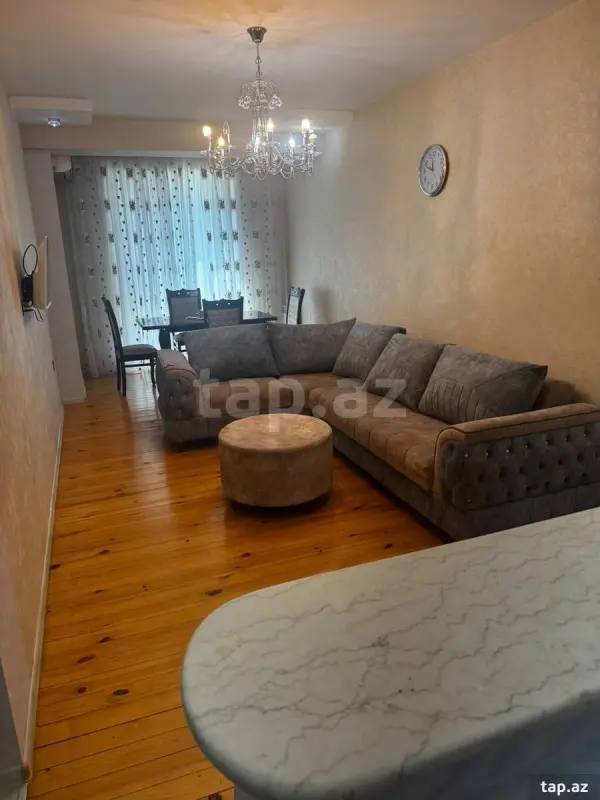 Kirayə verilir 2 otaqlı yeni tikili 60 m²
