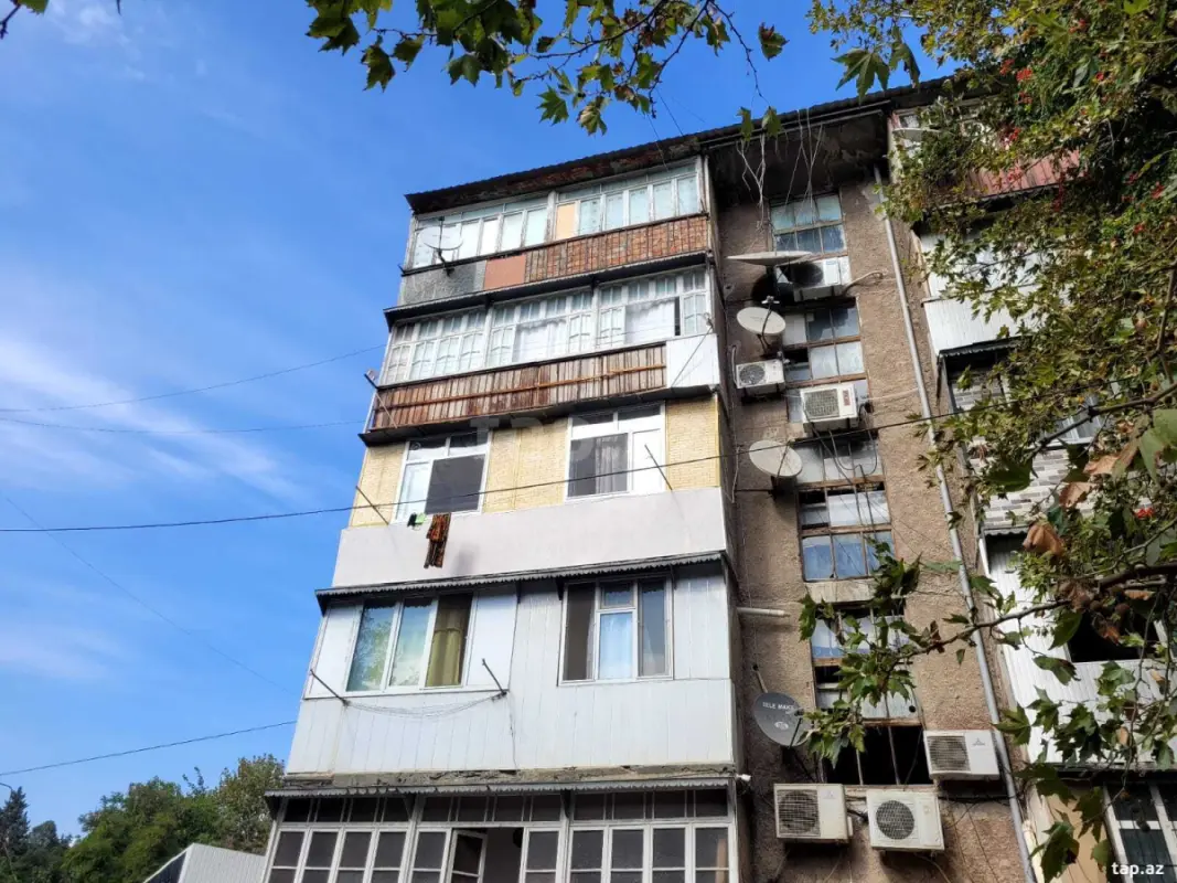 Kirayə verilir 2 otaqlı yeni tikili 45 m²
