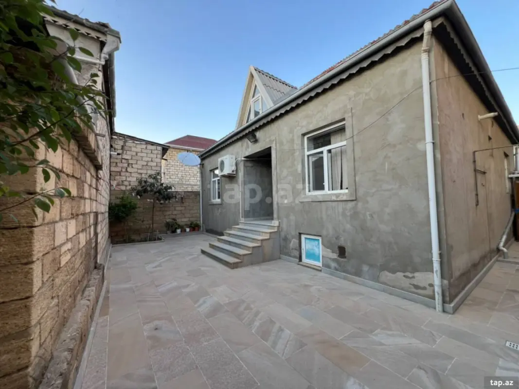 Satılır 4 otaqlı həyət evi 130 m²