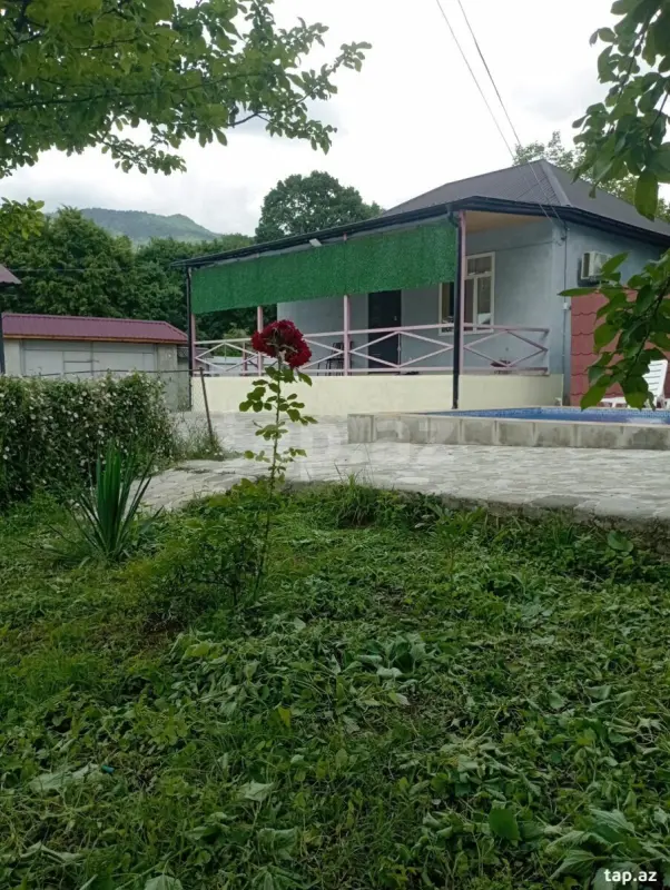 Kirayə verilir 2 otaqlı həyət evi 80 m²