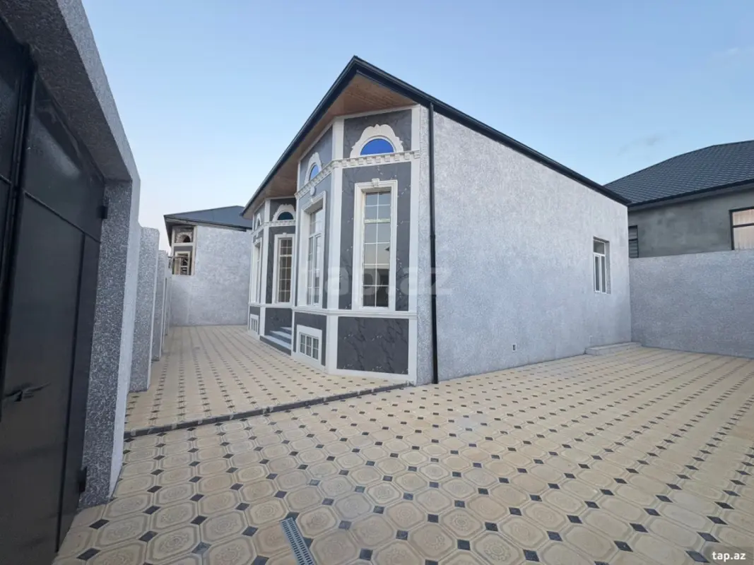 Satılır 4 otaqlı həyət evi 150 m²
