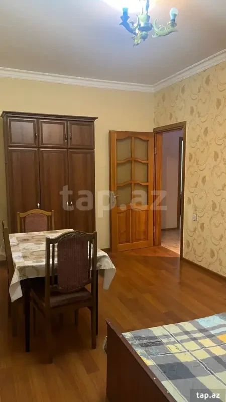 Kirayə verilir 2 otaqlı mənzil 60 m²