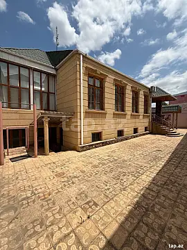 Satılır 4 otaqlı həyət evi 130 m² — Gəncə 4 otaq 130.00 m²