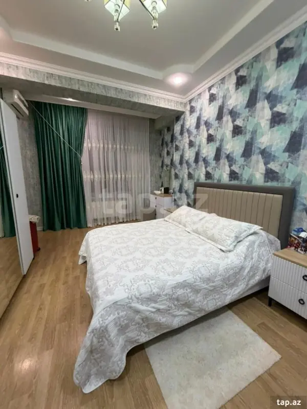 Satılır 3 otaqlı yeni tikili 80 m²