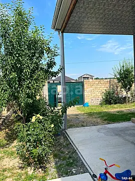 Satılır 3 otaqlı həyət evi 98 m² — Şəki 3 otaq 98.00 m²