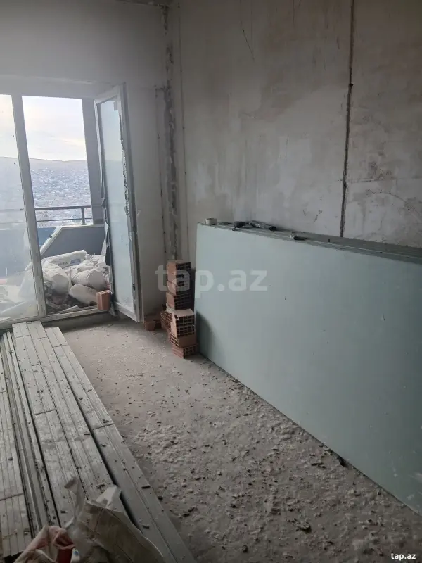 Satılır 2 otaqlı yeni tikili 72 m²