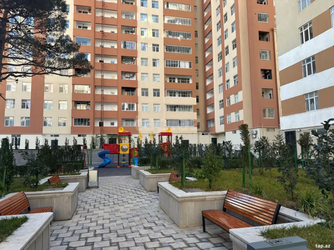 Satılır 2 otaqlı mənzil 75 m²