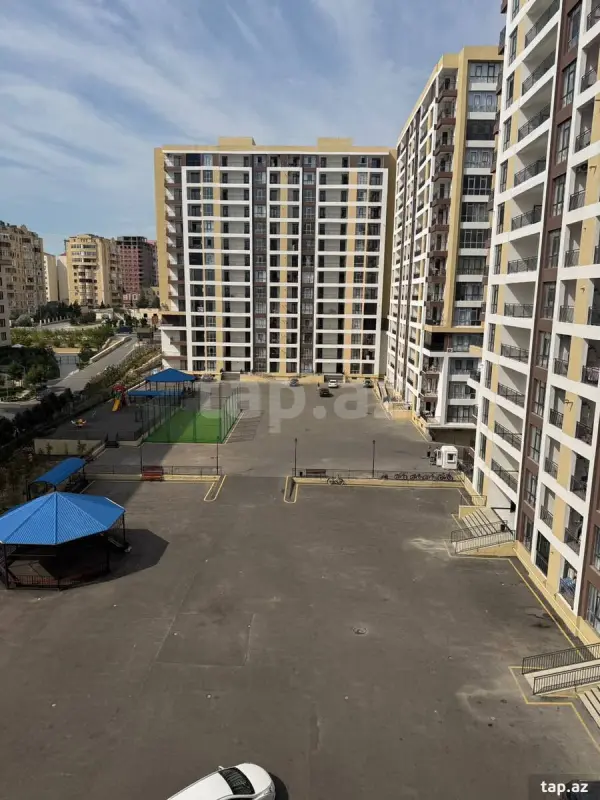 Satılır 2 otaqlı yeni tikili 74 m²
