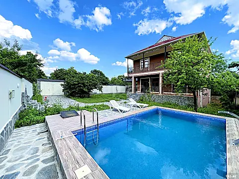 Kirayə verilir 5 otaqlı həyət evi 200 m² — Qəbələ 5 otaq 200.00 m²