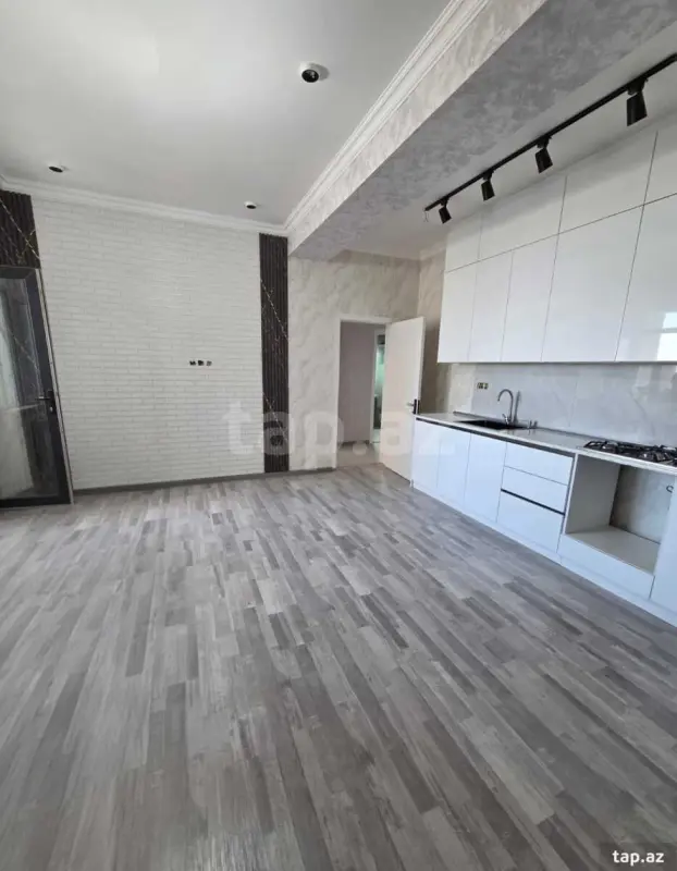 Satılır 2 otaqlı yeni tikili 63 m²