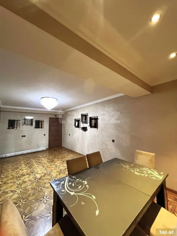 Kirayə verilir 2 otaqlı yeni tikili 70 m²
